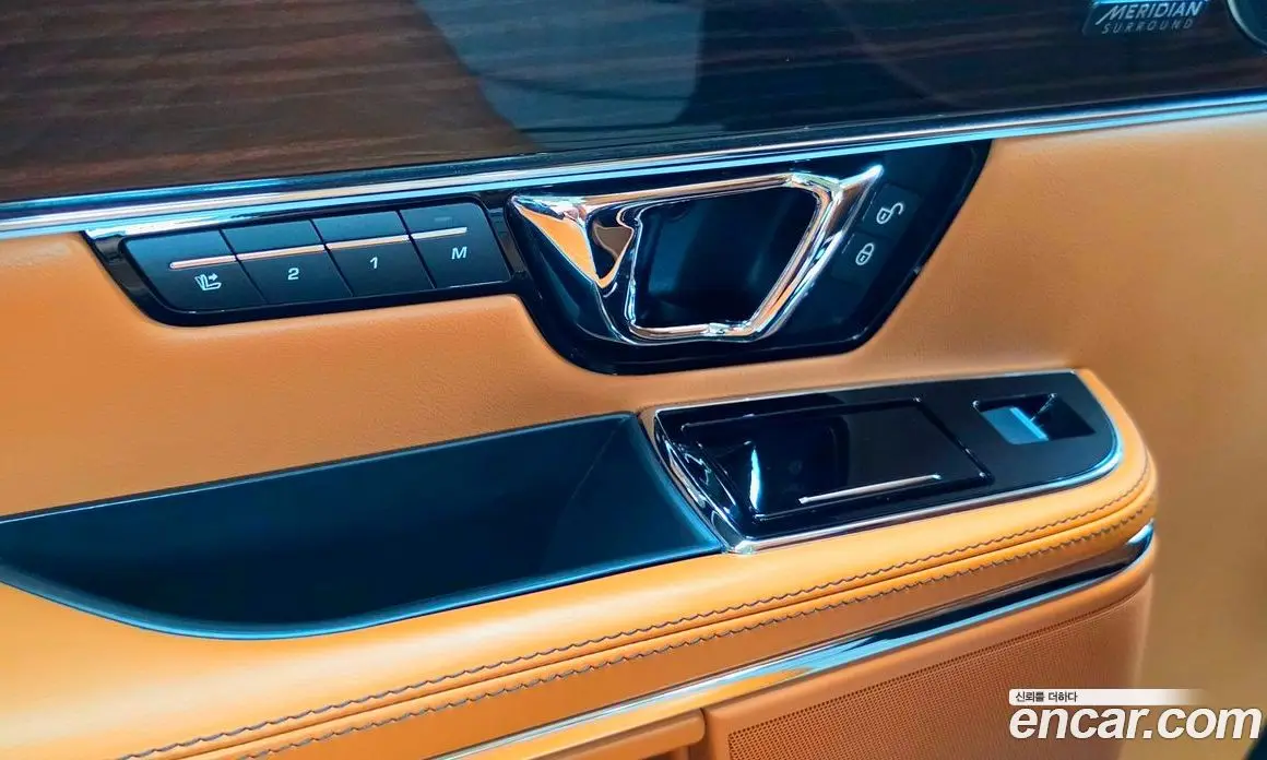 Jaguar XJ 2018 3.0 автомат (гидро), фото 15