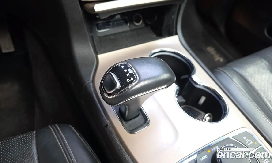 Jeep Cherokee 2013 3.0 автомат (гидро), фото 9