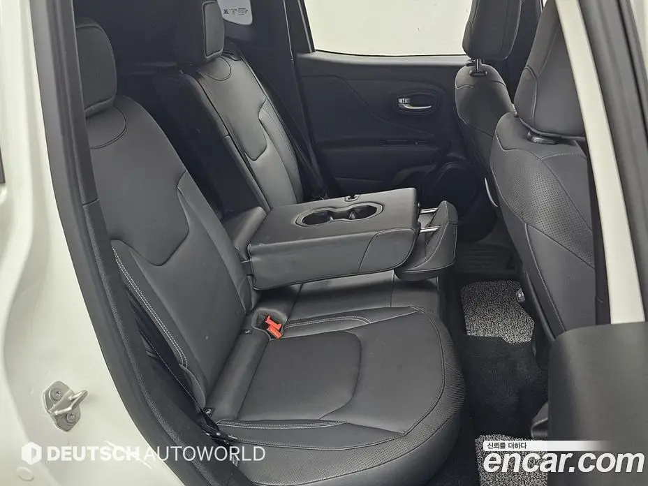 Jeep Renegade 2023 1.3 автомат (гидро), фото 12