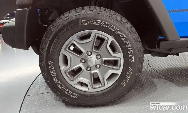Jeep Wrangler 2015 3.6 автомат (гидро), миниатюра 5 Jeep Wrangler 2015 3.6 автомат (гидро), миниатюра 5