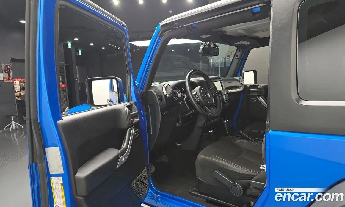 Jeep Wrangler 2015 3.6 автомат (гидро), фото 10 Jeep Wrangler 2015 3.6 автомат (гидро), фото 10