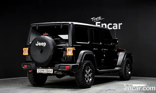 Jeep Wrangler 2020 2.0 автомат (гидро), миниатюра 2