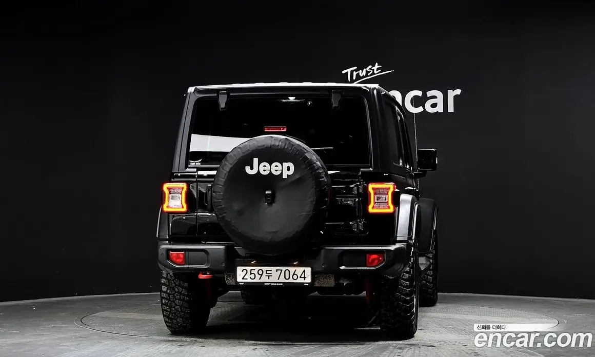 Jeep Wrangler 2020 2.0 автомат (гидро), фото 4