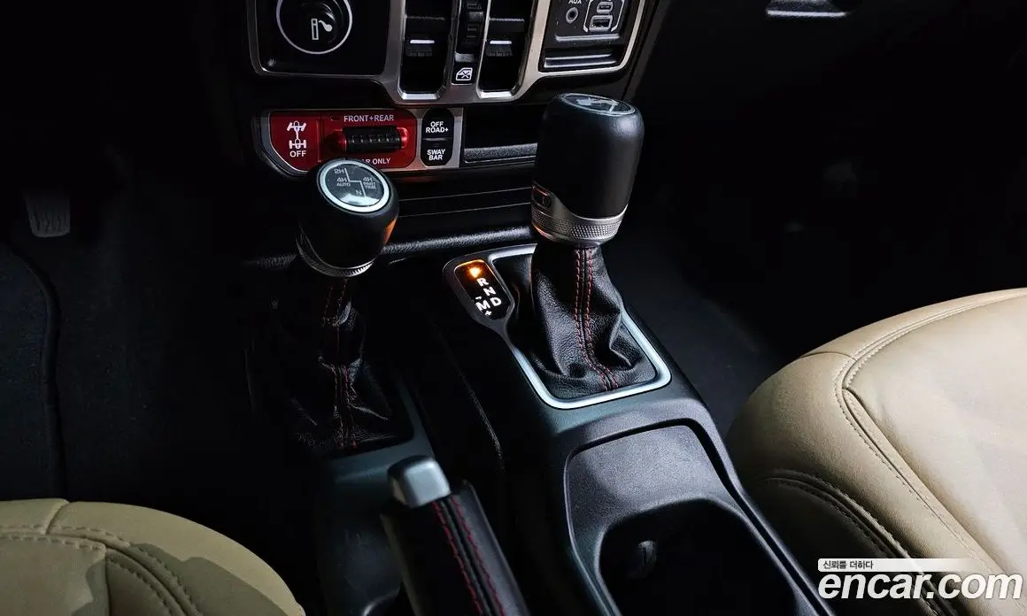 Jeep Wrangler 2020 2.0 автомат (гидро), фото 9