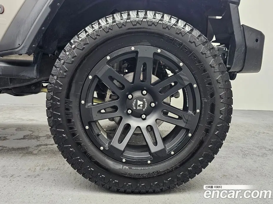 Jeep Wrangler 2020 2.0 автомат (гидро), фото 5