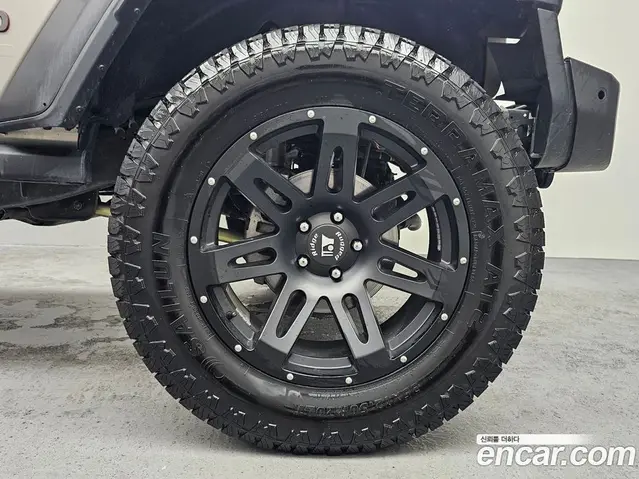 Jeep Wrangler 2020 2.0 автомат (гидро), миниатюра 5