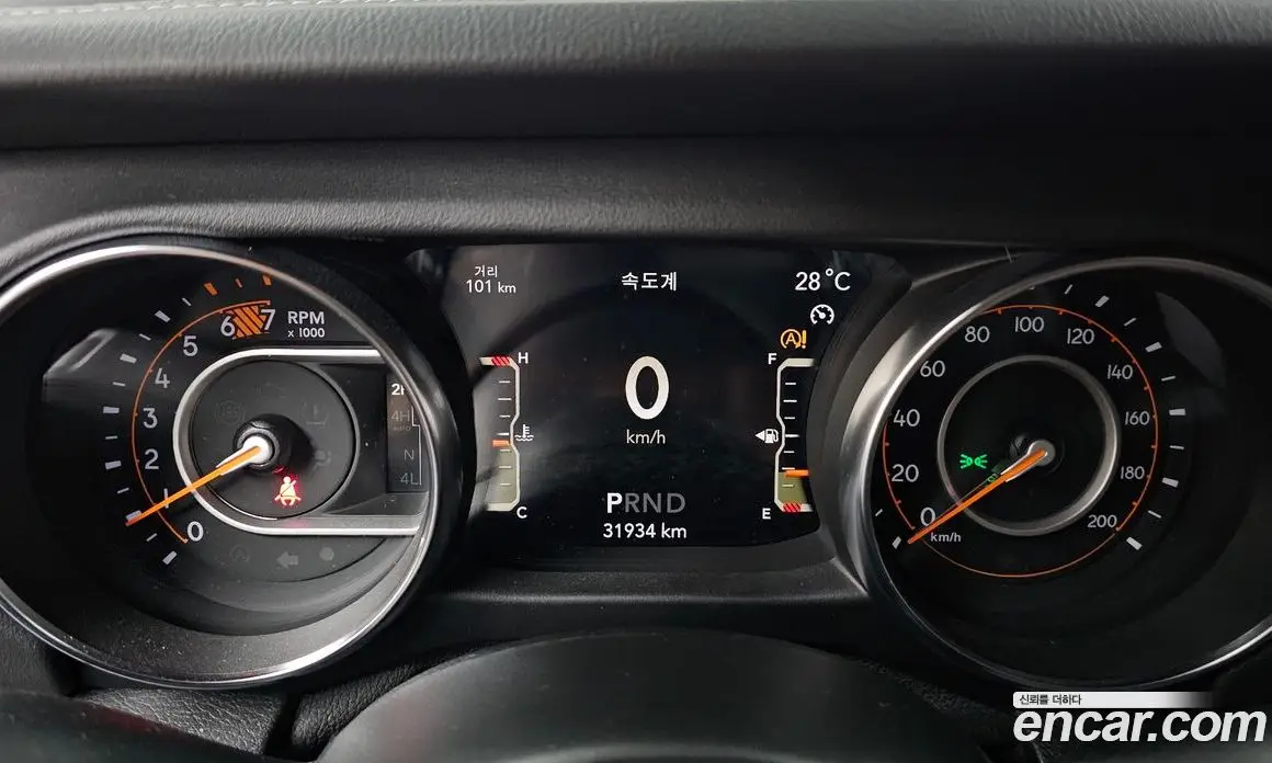Jeep Wrangler 2021 2.0 автомат (гидро), фото 11