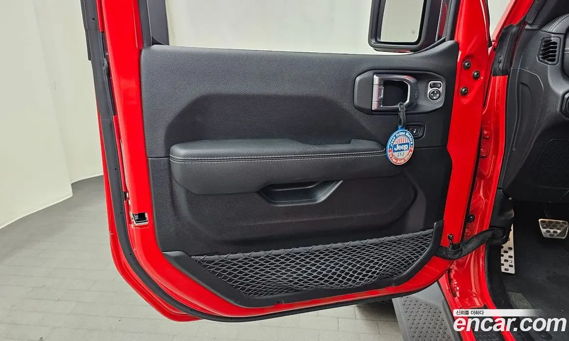 Jeep Wrangler 2021 2.0 автомат (гидро), фото 14