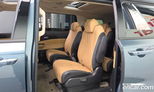 Kia Carnival 2022 2.2 автомат (гидро), миниатюра 11