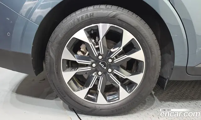 Kia Carnival 2022 2.2 автомат (гидро), миниатюра 5
