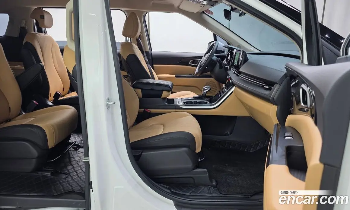 Kia Carnival 2022 2.2 автомат (гидро), фото 16