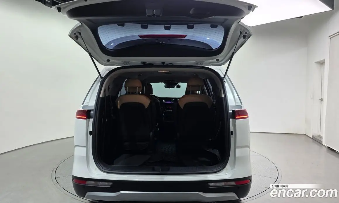 Kia Carnival 2022 2.2 автомат (гидро), фото 32