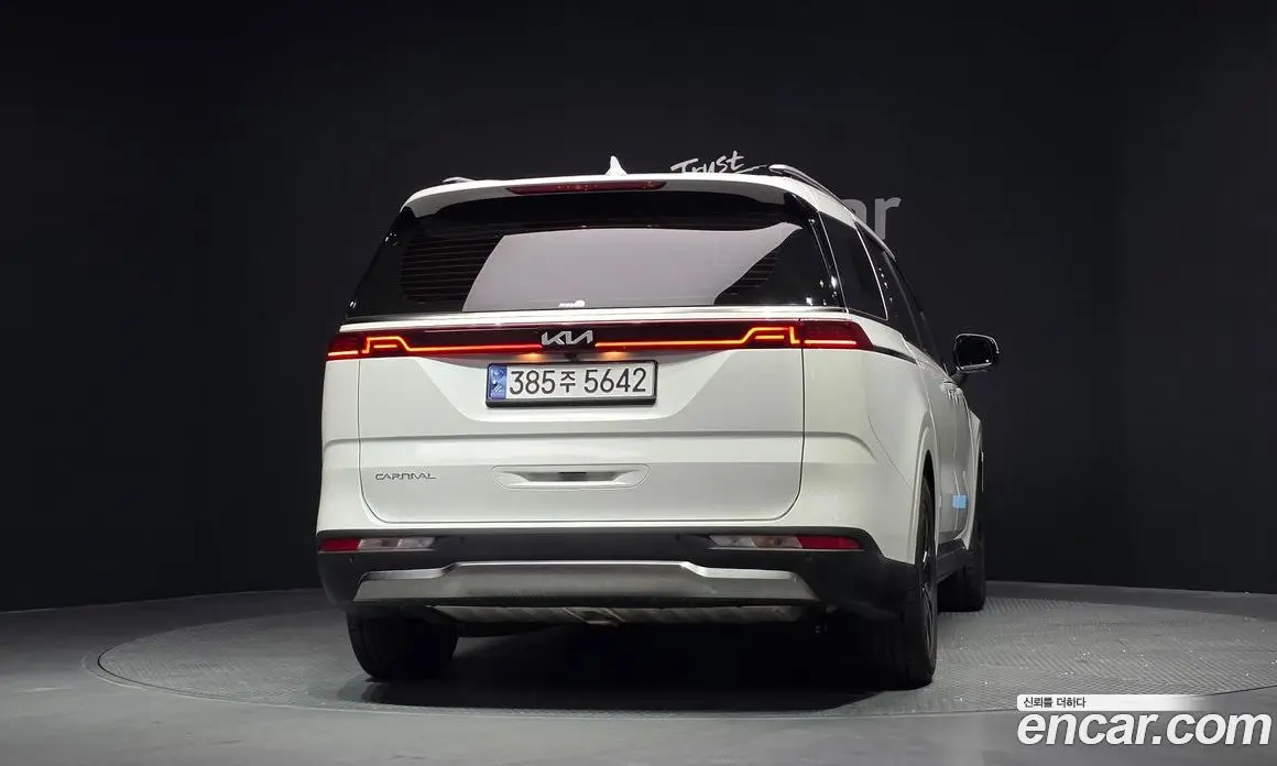 Kia Carnival 2022 3.5 автомат (гидро), фото 4