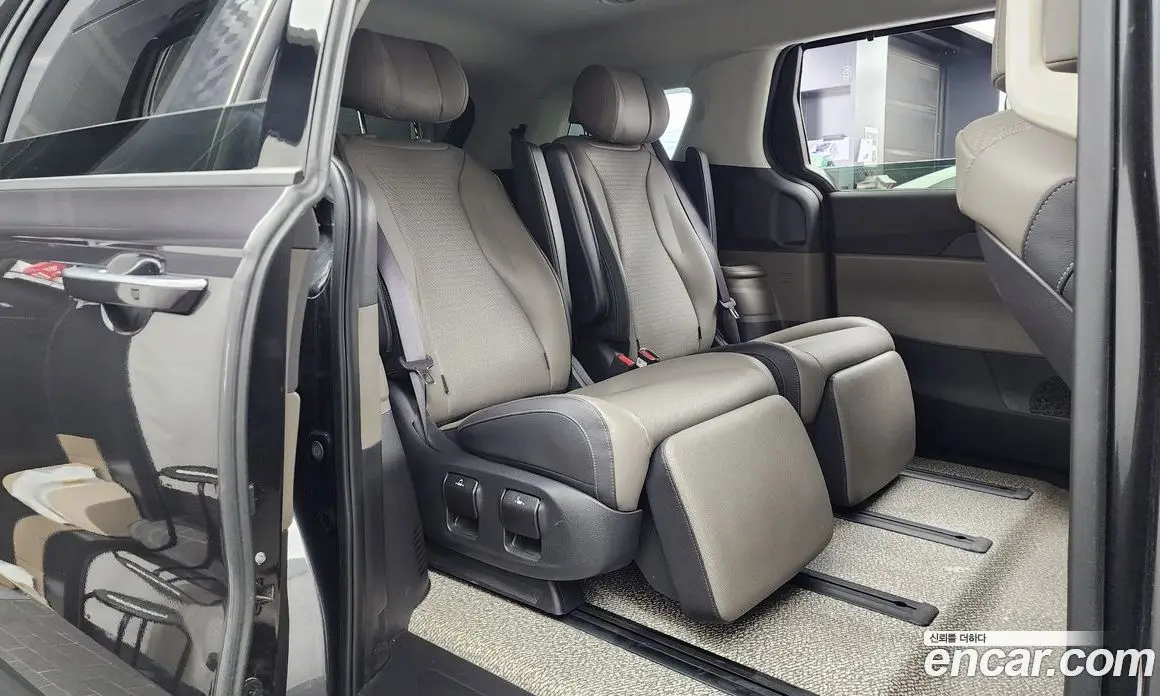 Kia Carnival 2024 2.2 автомат (гидро), фото 16