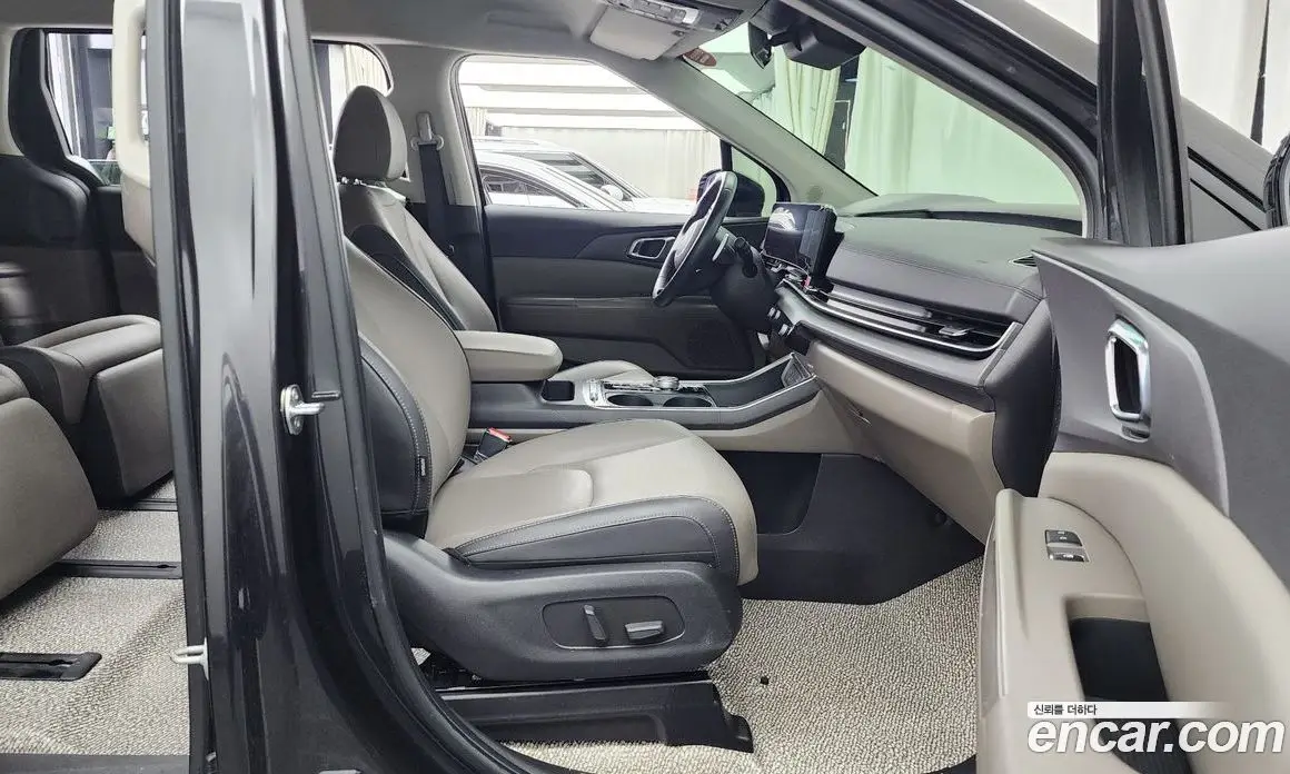 Kia Carnival 2024 2.2 автомат (гидро), фото 17