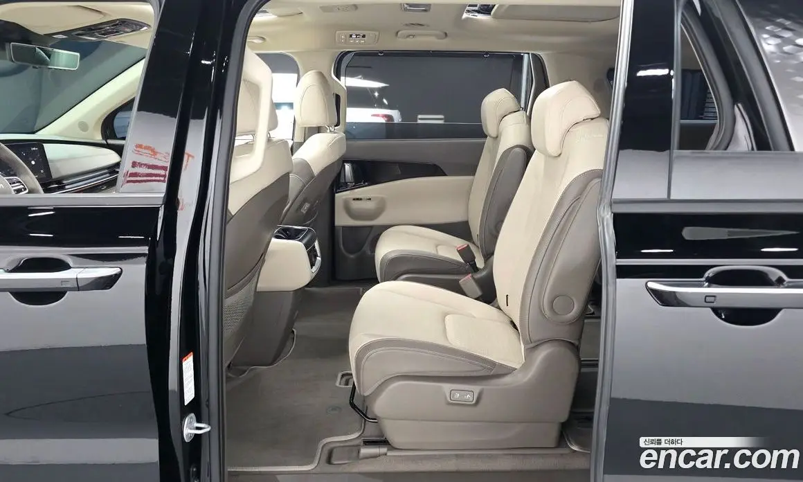 Kia Carnival 2024 1.6 автомат (гидро), фото 11