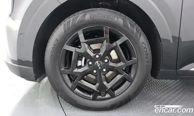 Kia Carnival 2024 1.6 автомат (гидро), миниатюра 5