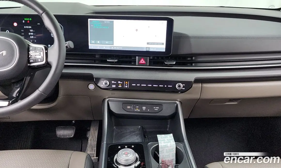 Kia Carnival 2024 1.6 автомат (гидро), фото 19