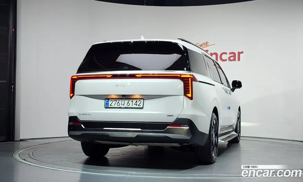 Kia Carnival 2024 1.6 автомат (гидро), фото 3