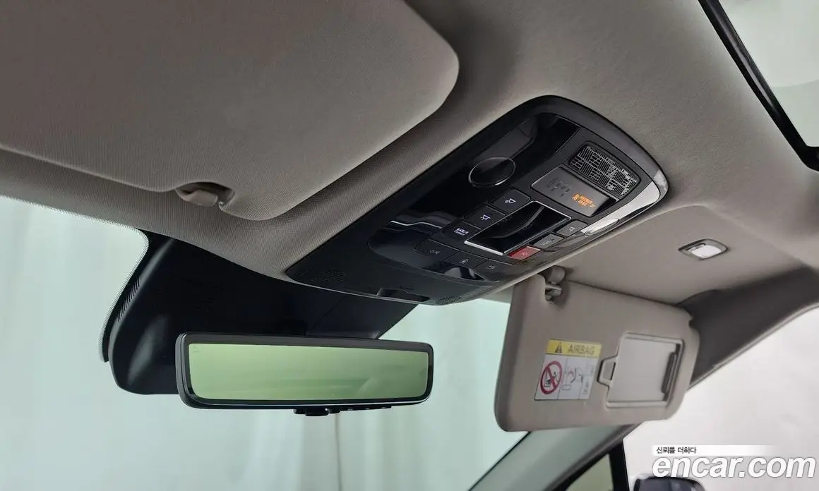 Kia Carnival 2024 1.6 автомат (гидро), фото 26