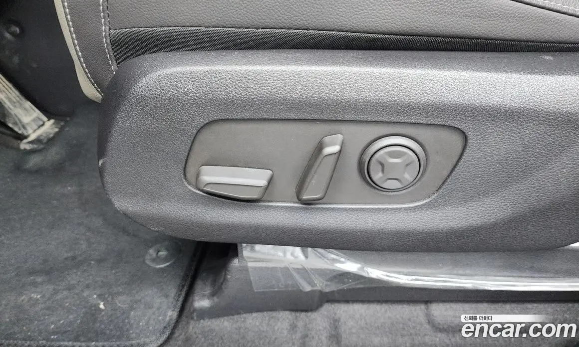Kia Carnival 2024 1.6 автомат (гидро), фото 30