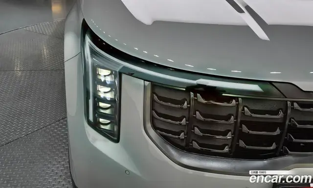 Kia Carnival 2024 2.2 автомат (гидро), миниатюра 7