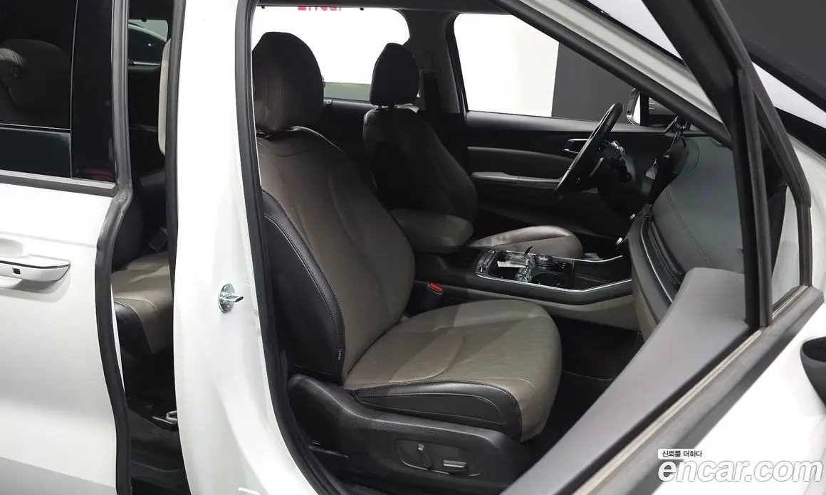 Kia Carnival 2024 2.2 автомат (гидро), фото 16
