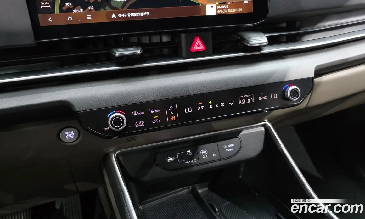 Kia Carnival 2024 2.2 автомат (гидро), фото 23