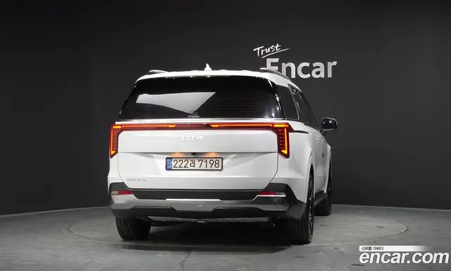 Kia Carnival 2024 2.2 автомат (гидро), миниатюра 4