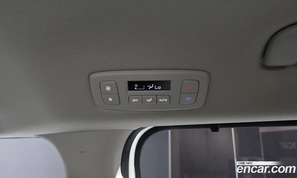 Kia Carnival 2024 2.2 автомат (гидро), фото 33