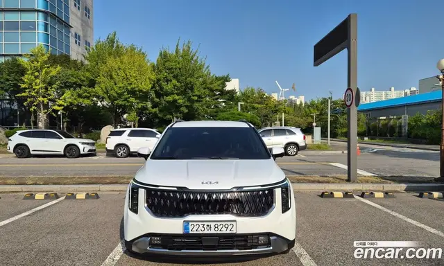 Kia Carnival, 2025, 10 231 км