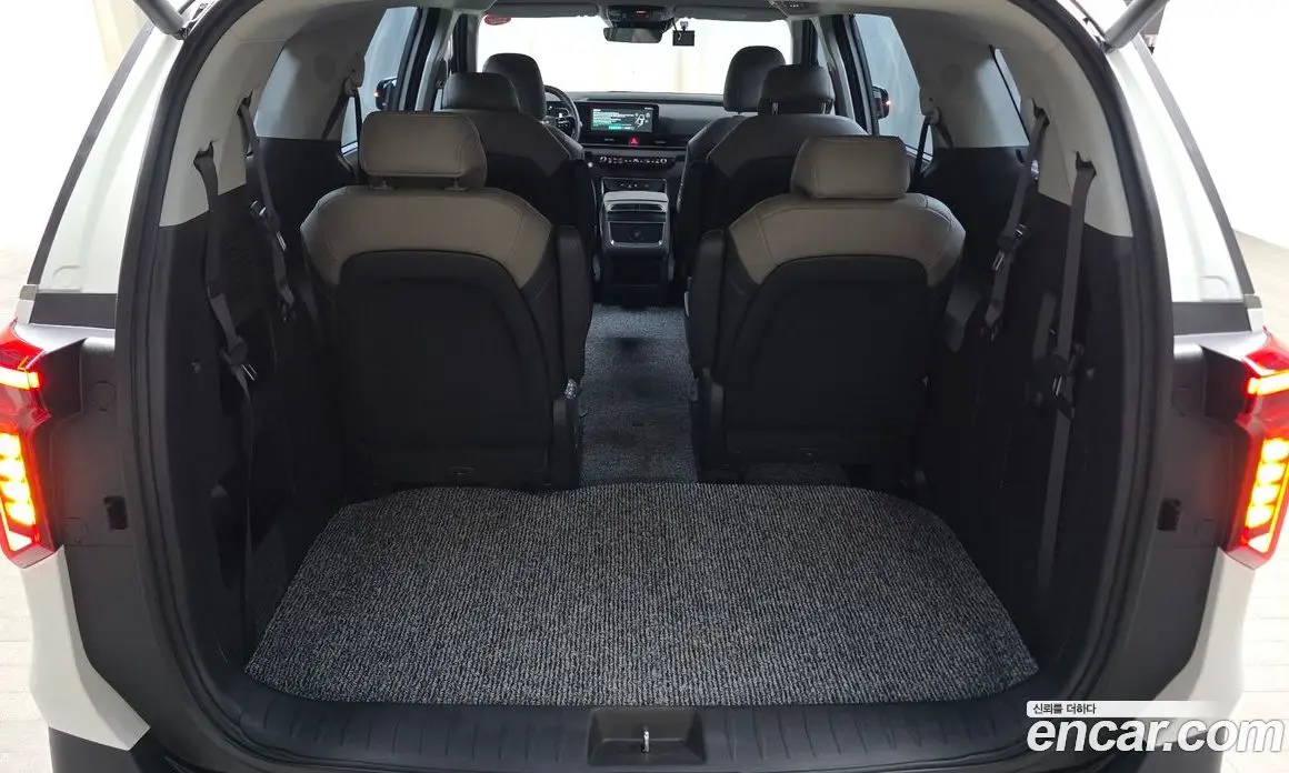Kia Carnival 2025 1.6 автомат (гидро), фото 23