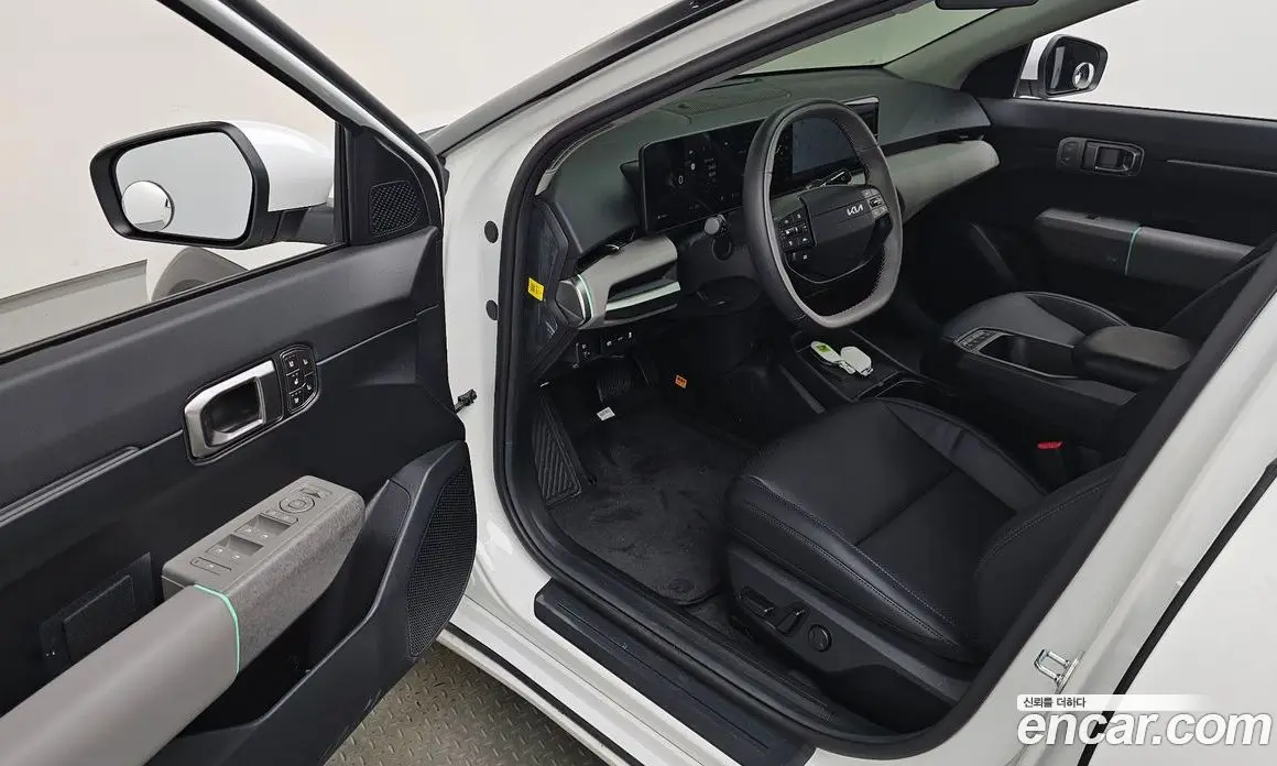 Kia EV4 2026 0.2 автомат (гидро), фото 12