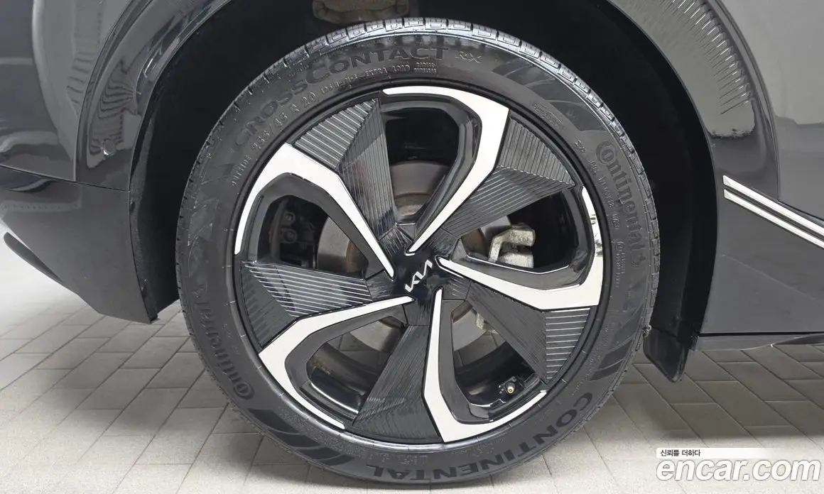 Kia EV6 2023 0.1 автомат (гидро), фото 4
