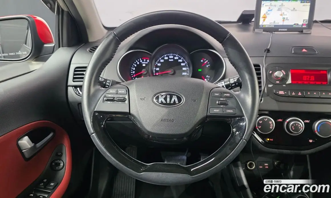Kia Morning 2015 1.0 автомат (гидро), фото 15