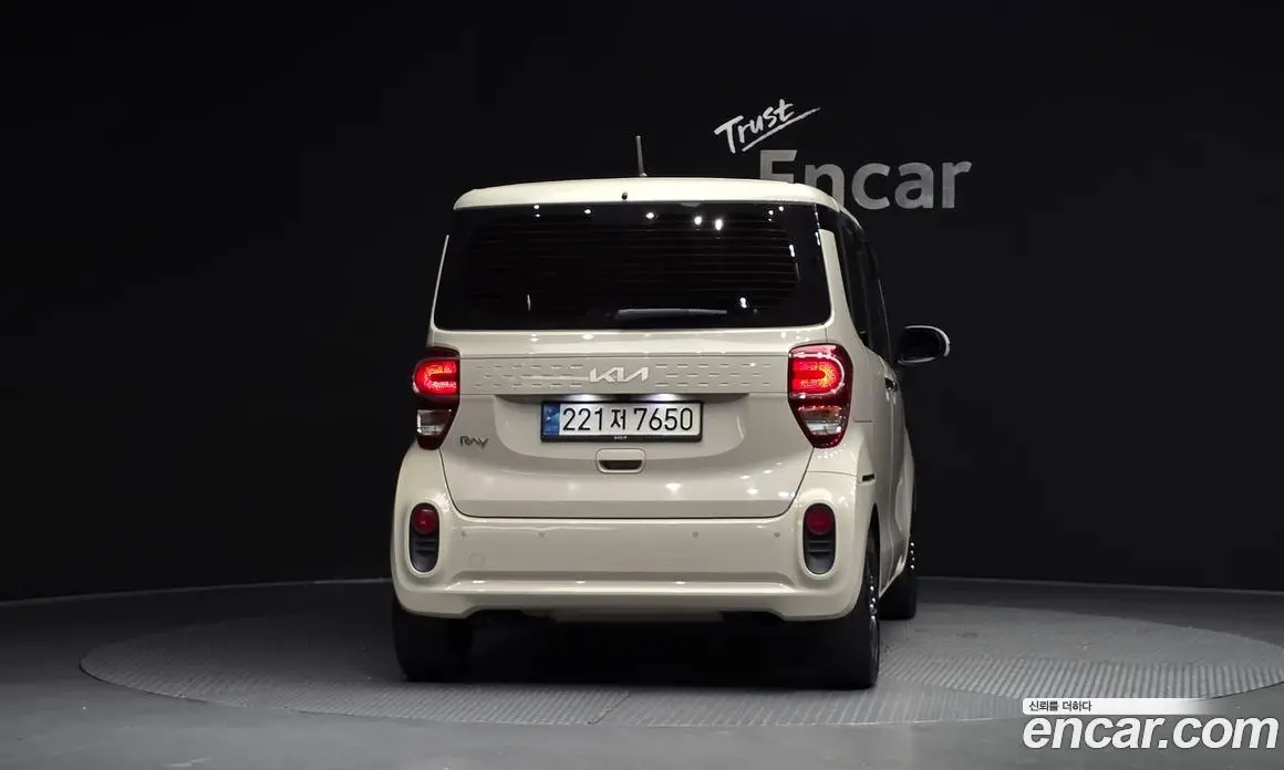 Kia Ray 2022 1.0 автомат (гидро), фото 4