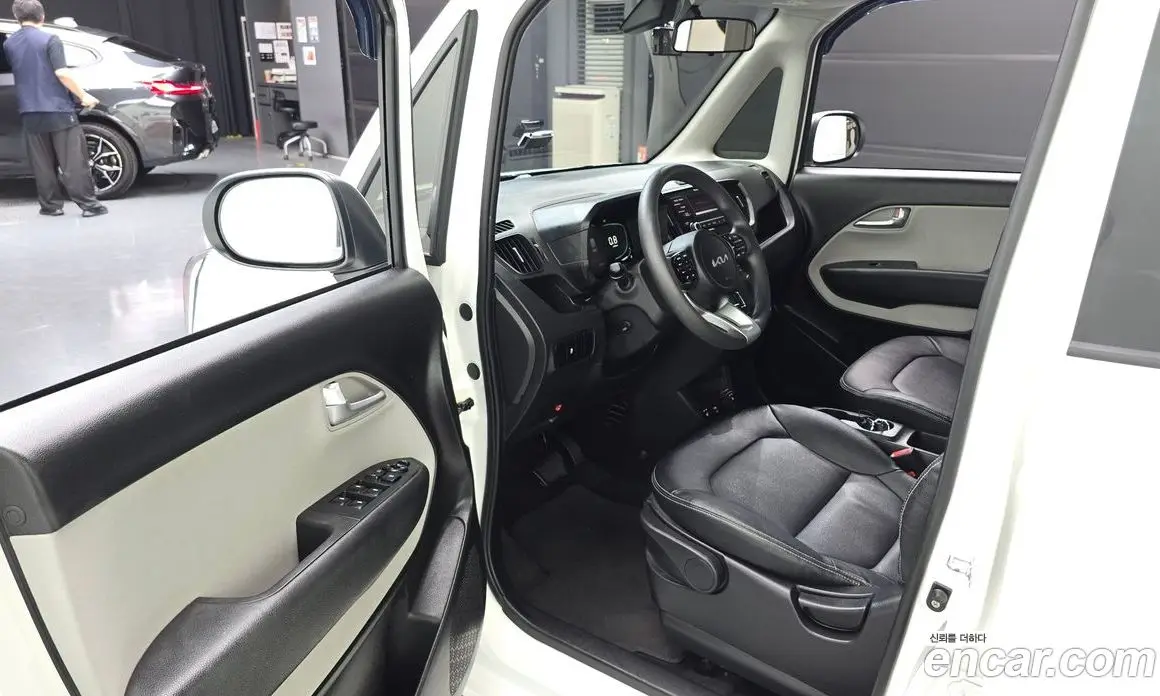 Kia Ray 2022 1.0 автомат (гидро), фото 13