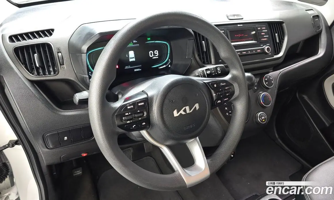 Kia Ray 2022 1.0 автомат (гидро), фото 19