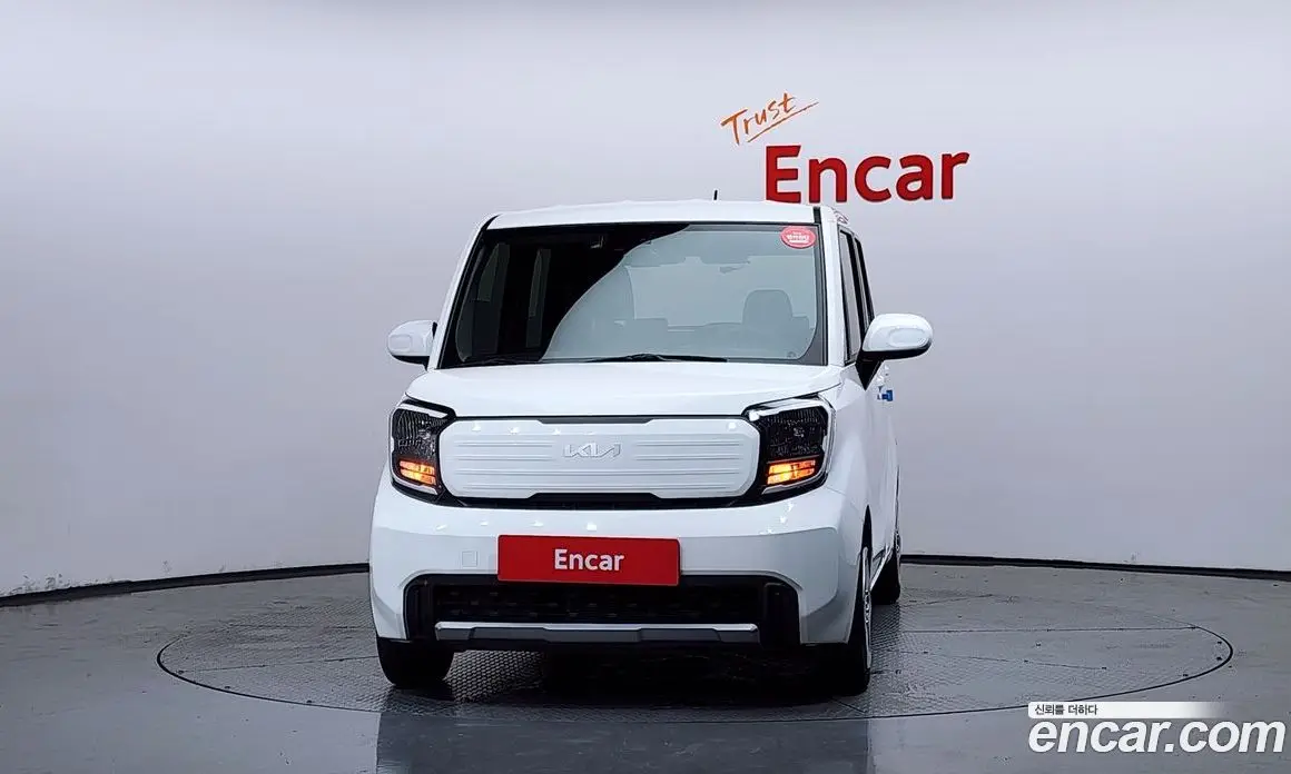 Kia Ray 2023 1.0 автомат (гидро), фото 3