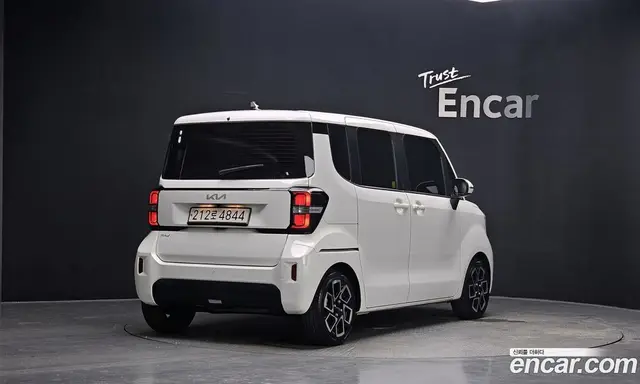 Kia Ray 2023 1.0 автомат (гидро), миниатюра 1