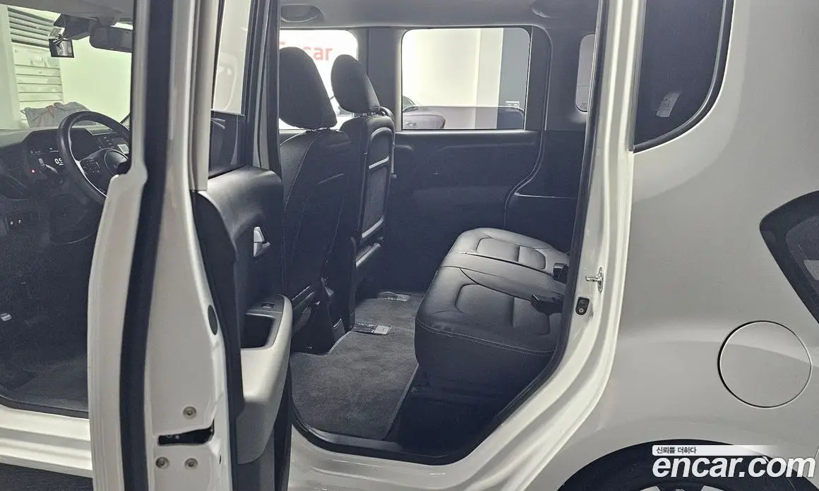 Kia Ray 2023 1.0 автомат (гидро), фото 16