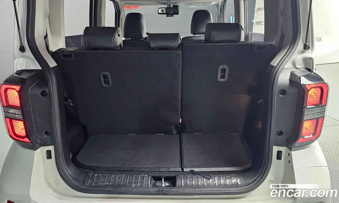 Kia Ray 2023 1.0 автомат (гидро), фото 25