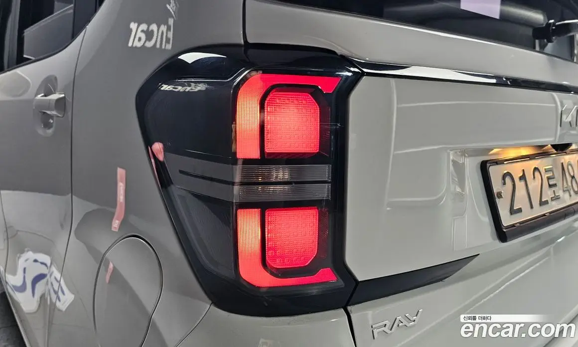 Kia Ray 2023 1.0 автомат (гидро), фото 8