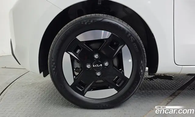 Kia Ray 2024 0.1 автомат (гидро), миниатюра 5