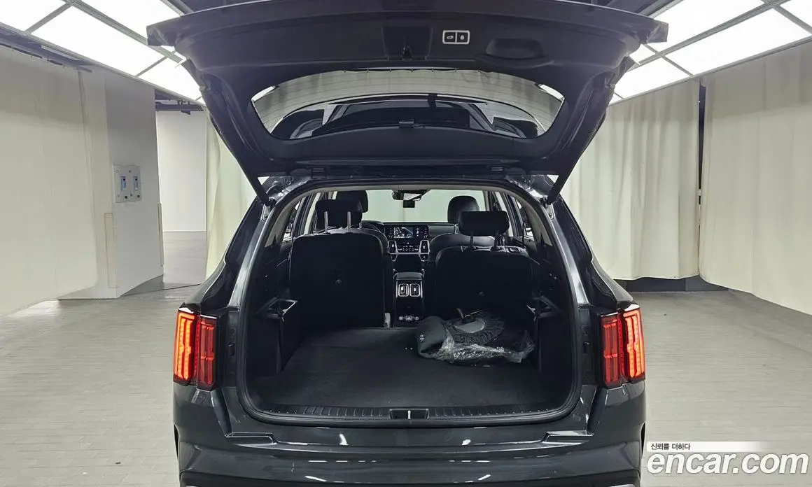 Kia Sorento 2022 2.2 автомат (гидро), фото 24