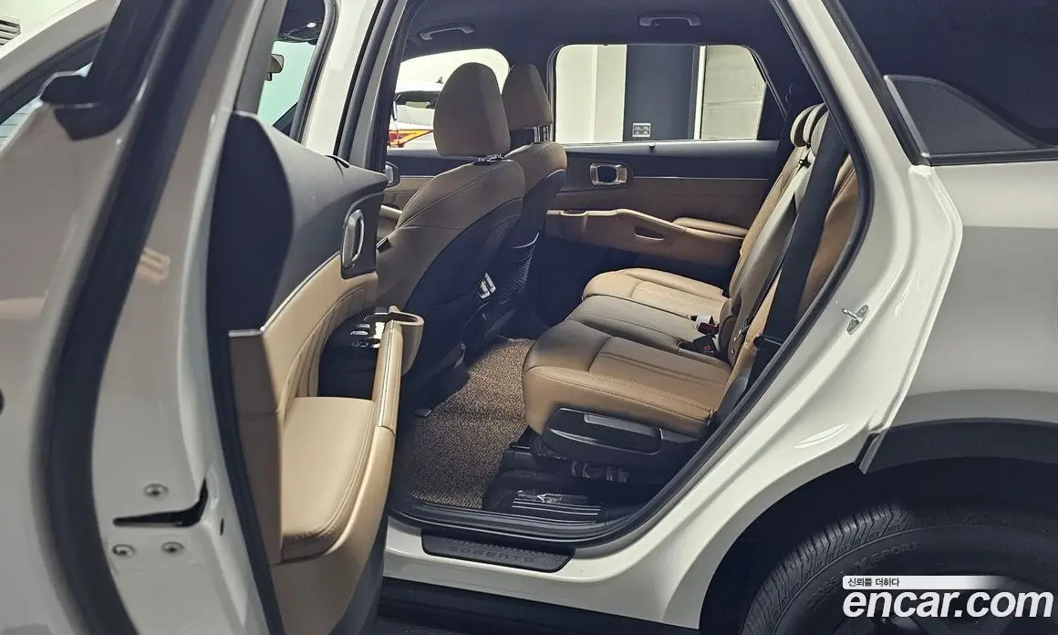 Kia Sorento 2024 1.6 автомат (гидро), фото 18