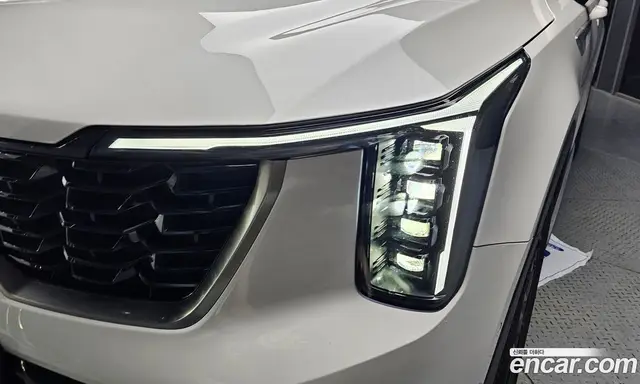 Kia Sorento 2024 1.6 автомат (гидро), миниатюра 8