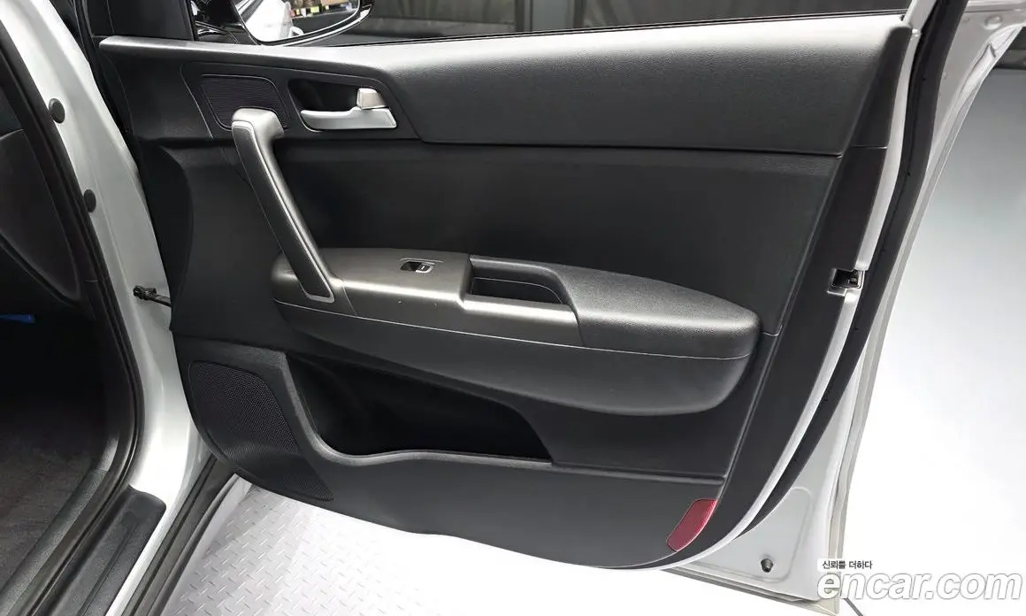 Kia Sportage 2019 2.0 автомат (гидро), фото 14