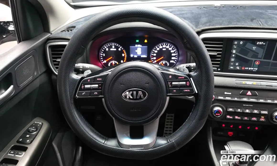 Kia Sportage 2019 2.0 автомат (гидро), фото 19