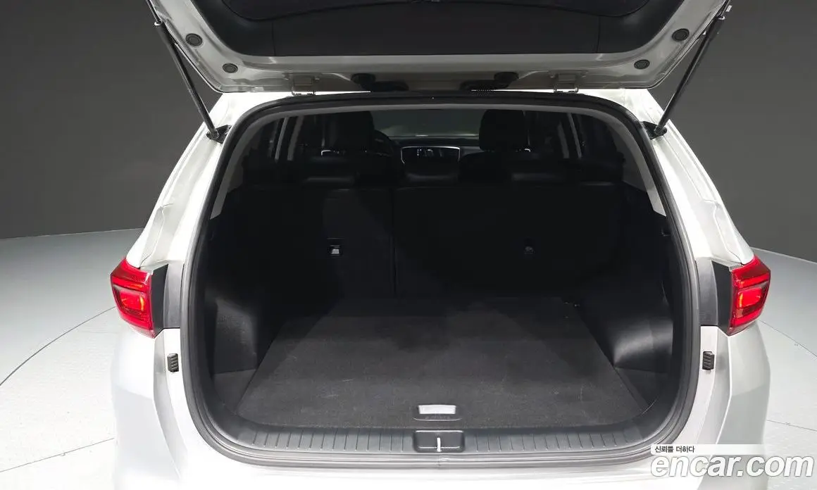 Kia Sportage 2019 2.0 автомат (гидро), фото 26
